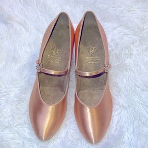 SUPADANCE LICURY SATIN DANCE SHOES SIZE 7 1/2 US and 6 1/2 UK